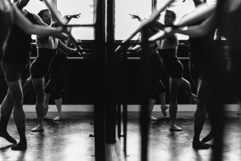 Black and white photo of ballet bar